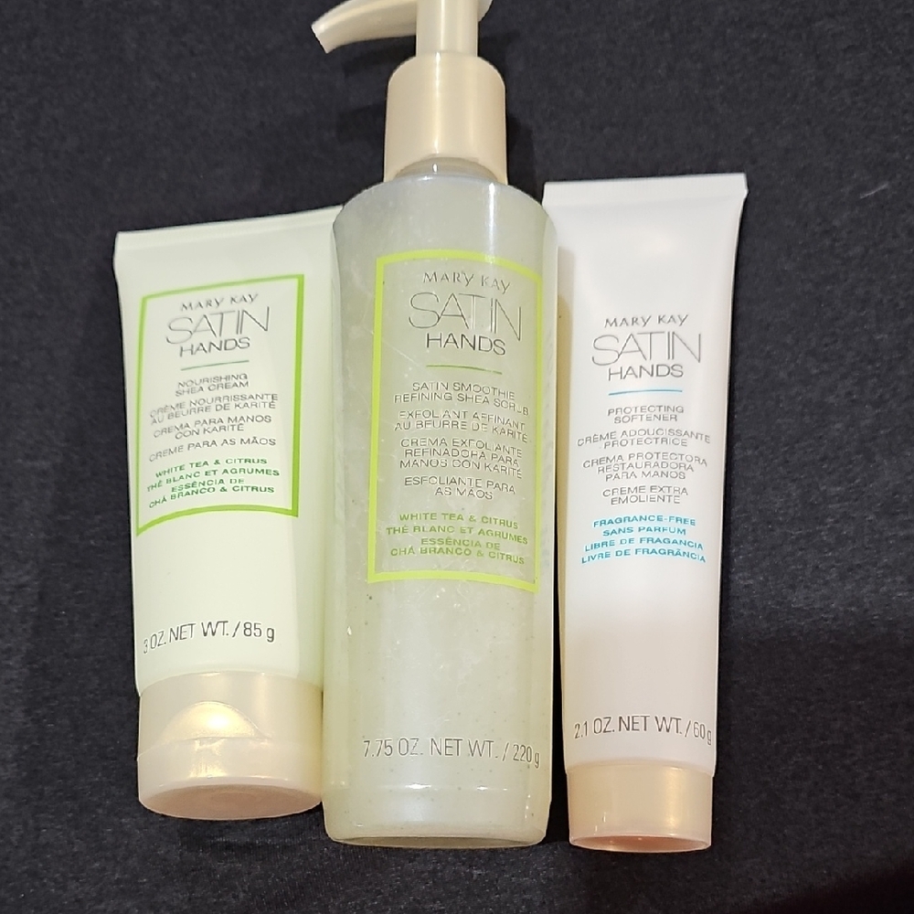 Mary Kay Satin Hands Trio with Citrus Essence